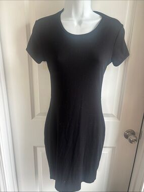 Sassy Black Ribbed Short Sleeve Bodycon Dress